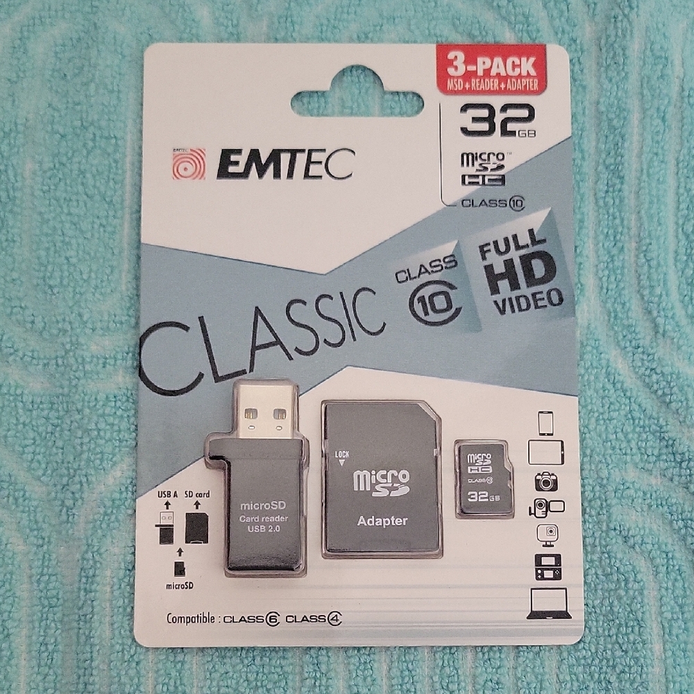 32GB MicroSD Card with USB Adapter - Gray